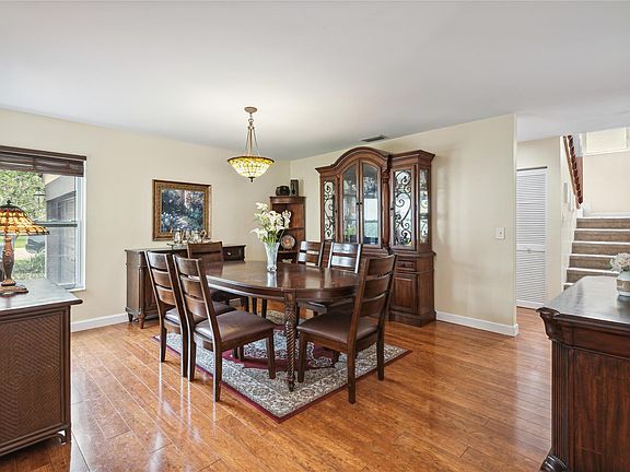 5th image of 6405 NW 77th Place