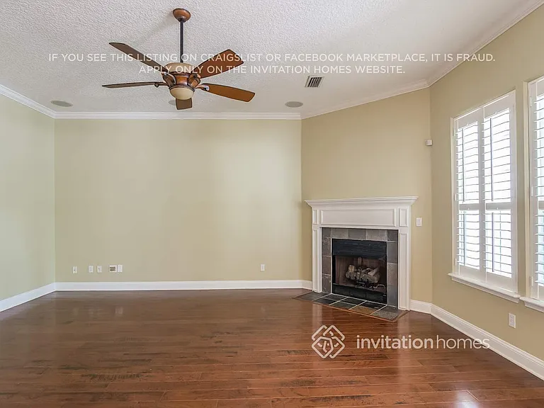 529 Westside Row — Photo 3