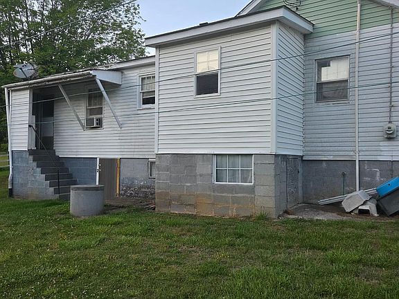 2nd image of 3011 Lizard Ridge Rd