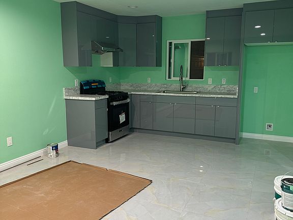 2nd image of 709B W Hellman Ave