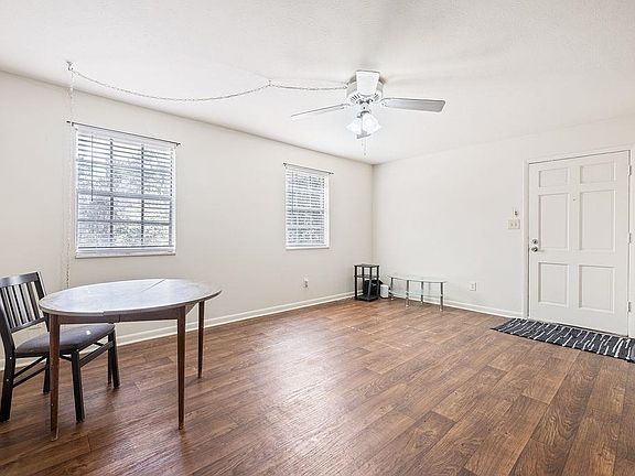 5th image of 2203 W Pensacola St APT H6