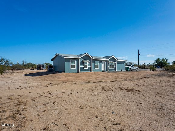 3rd image of 19040 E Pinebrooke Ln
