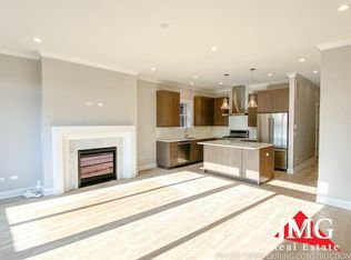 3333 N Kenmore Ave #3S, Chicago, IL 60657