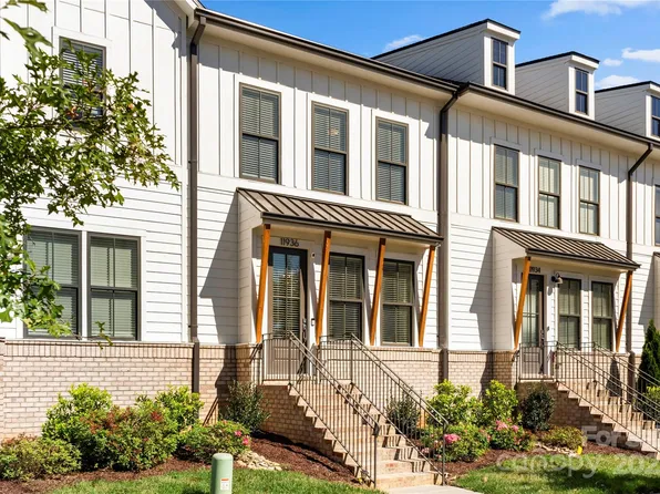 11936 Fiddlers Roof Ln, Charlotte, NC 28277