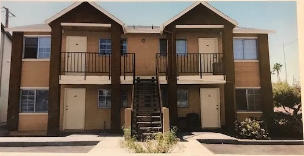 2 bed, 750 sqft, $1,300 — Photo 1