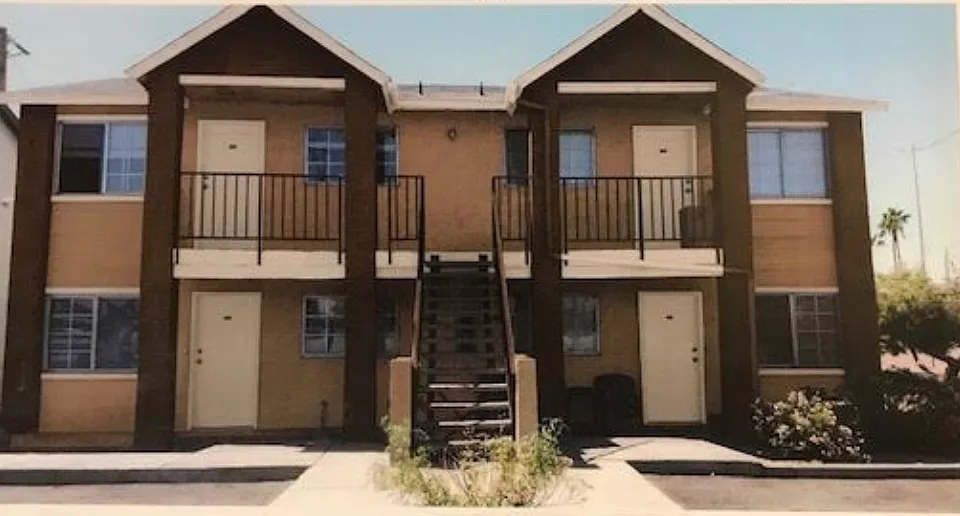 45 N Phyllis #212