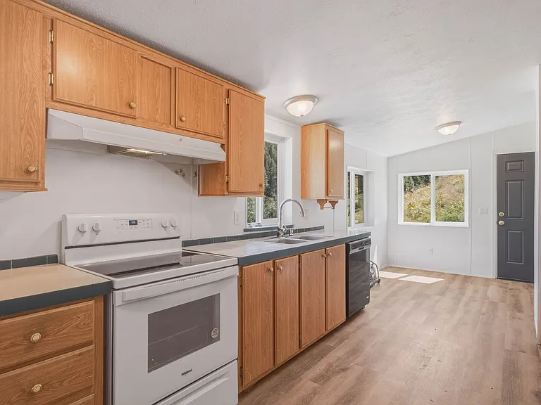 9192 Olalla Canyon Rd — Photo 5
