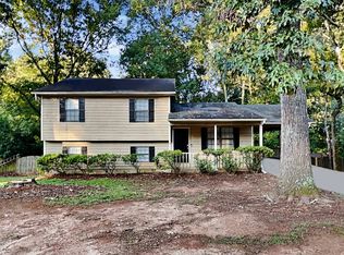 1368 Fairview Trl, Lawrenceville, GA 30043