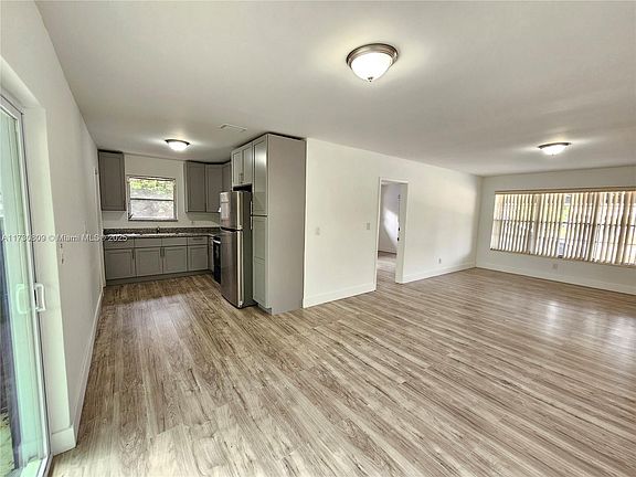 3rd image of 2200 N 57th Ave