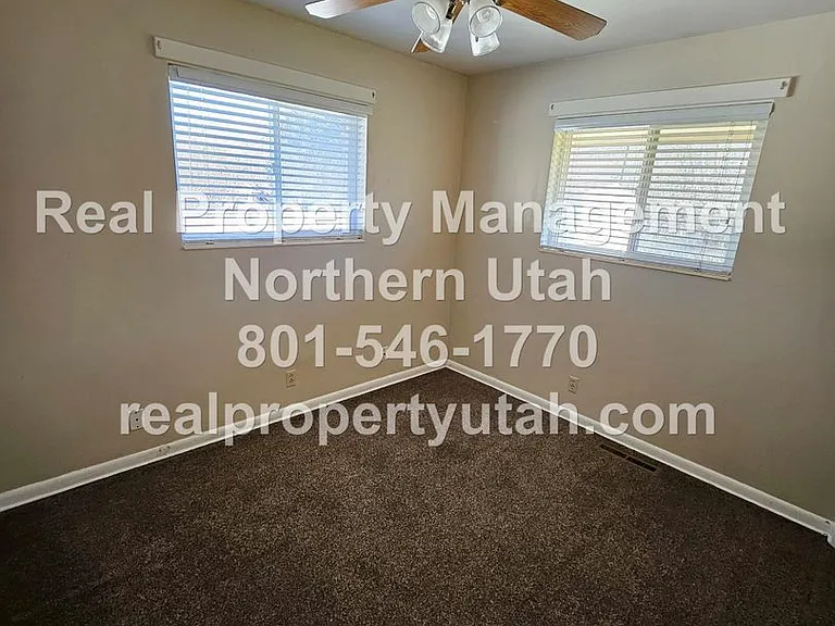 720 Belnap Cir — Photo 11