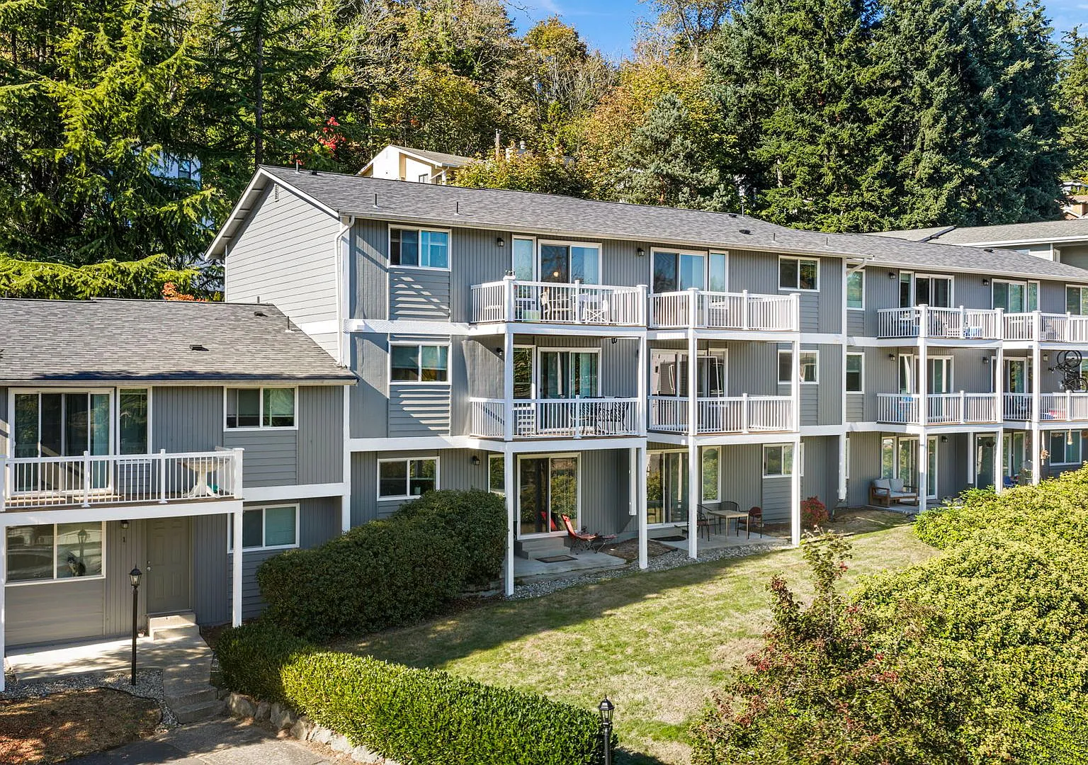 Bayshore Vista Apartments — Photo 1