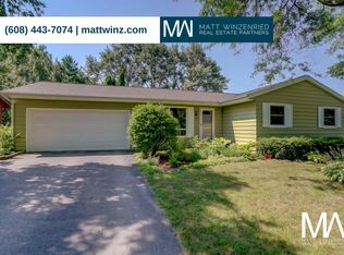 6933 Winstone Dr, Madison, WI 53711