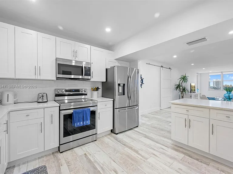 3725 S Ocean Dr #924 — Photo 10