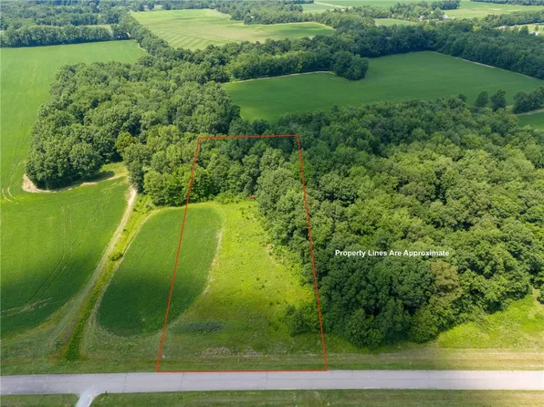 420 Kensington Dr, Clarksville, OH 45113