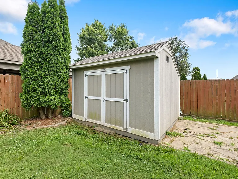 1048 Tarah Knolls Cir — Photo 30
