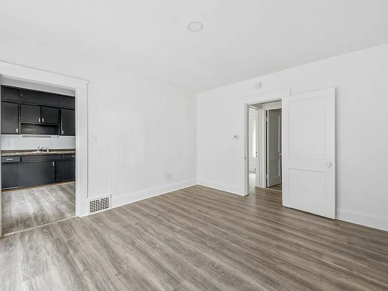 8002 Maryland Ave #B — Photo 8