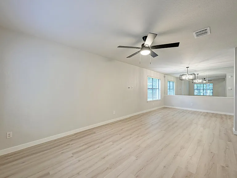 13206 Kepler Cv — Photo 3