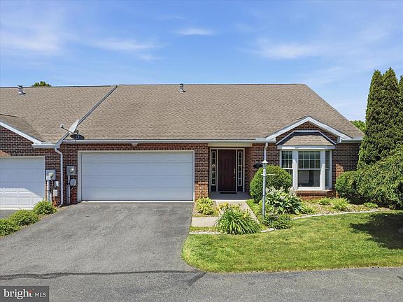 2nd image of 456 Moss Spring Ave