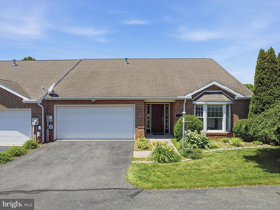 456 Moss Spring Ave, Greencastle, PA 17225 | Zillow