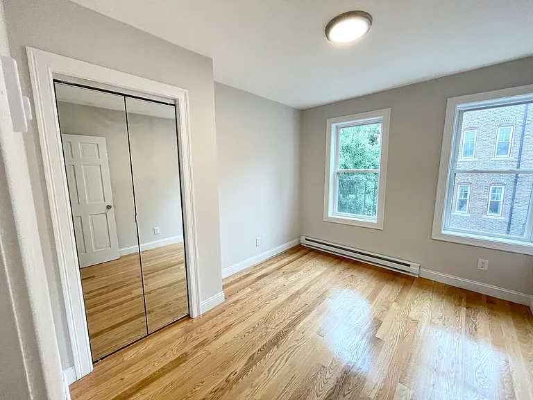 7 Warwick St #3L — Photo 6