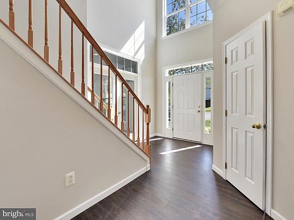 3rd image of 21337 Village Green Cir