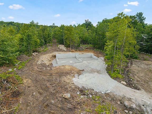 5th image of 97 Old County Road