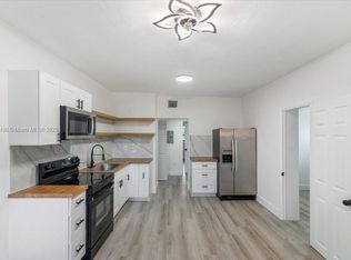 1120 NW 106th St #1, Miami, FL 33150