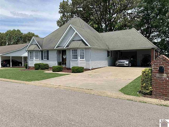 3rd image of 124 Tara Ct