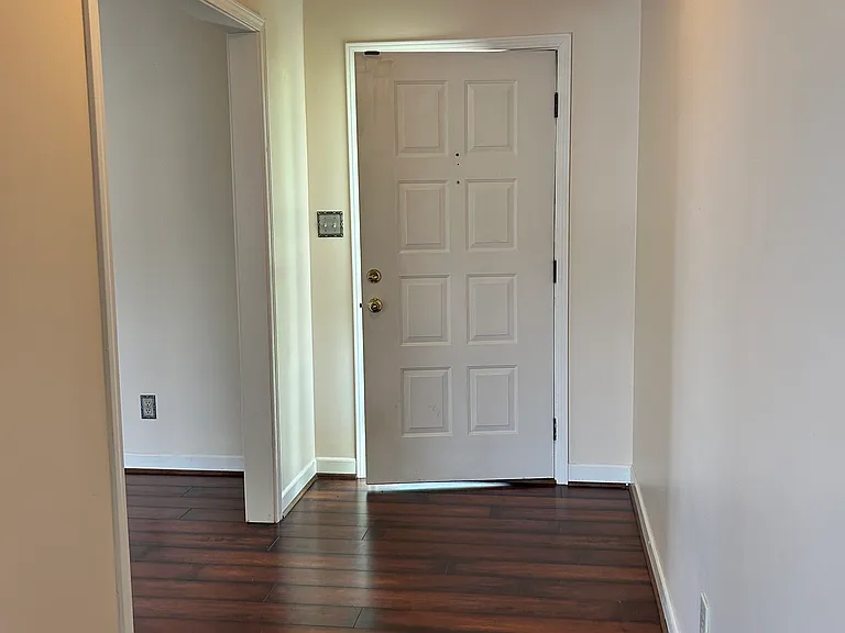 2423 Holliday Rd — Photo 4