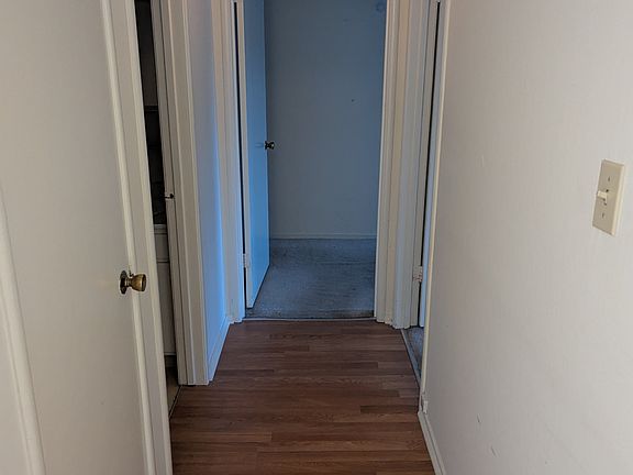 5th image of 9 Circle Dr APT F