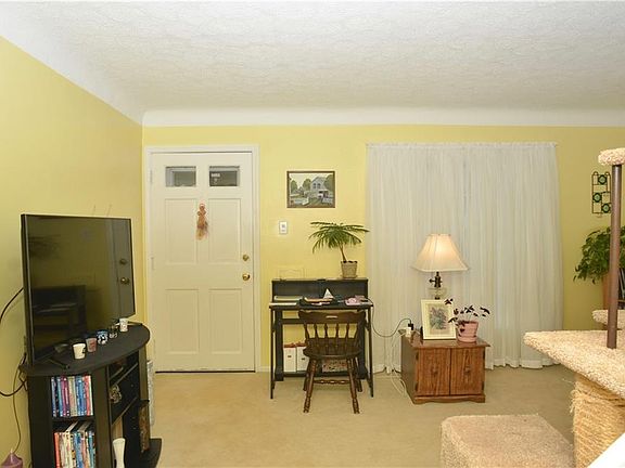 5th image of 12614 Brighton Ave