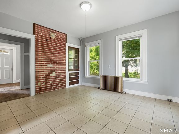 5th image of 70 Osgood Avenue