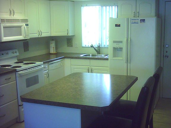 Kitchen , with Island