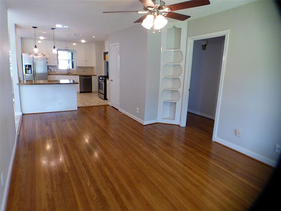 3rd image of 3314 Rochdale St