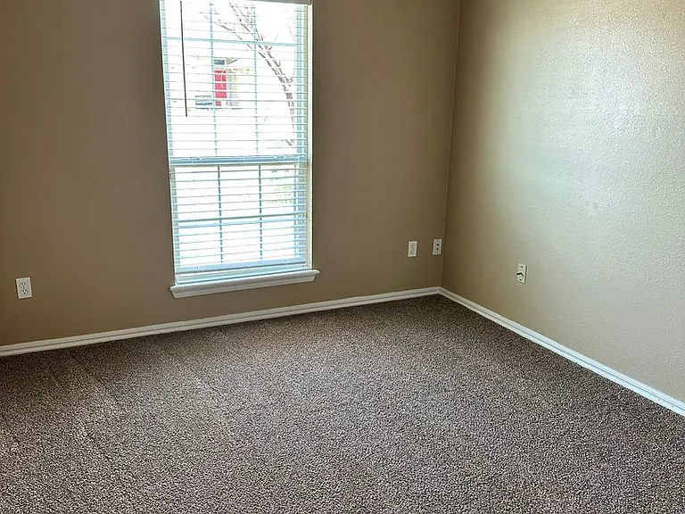 4816 SW Malcom Rd — Photo 17