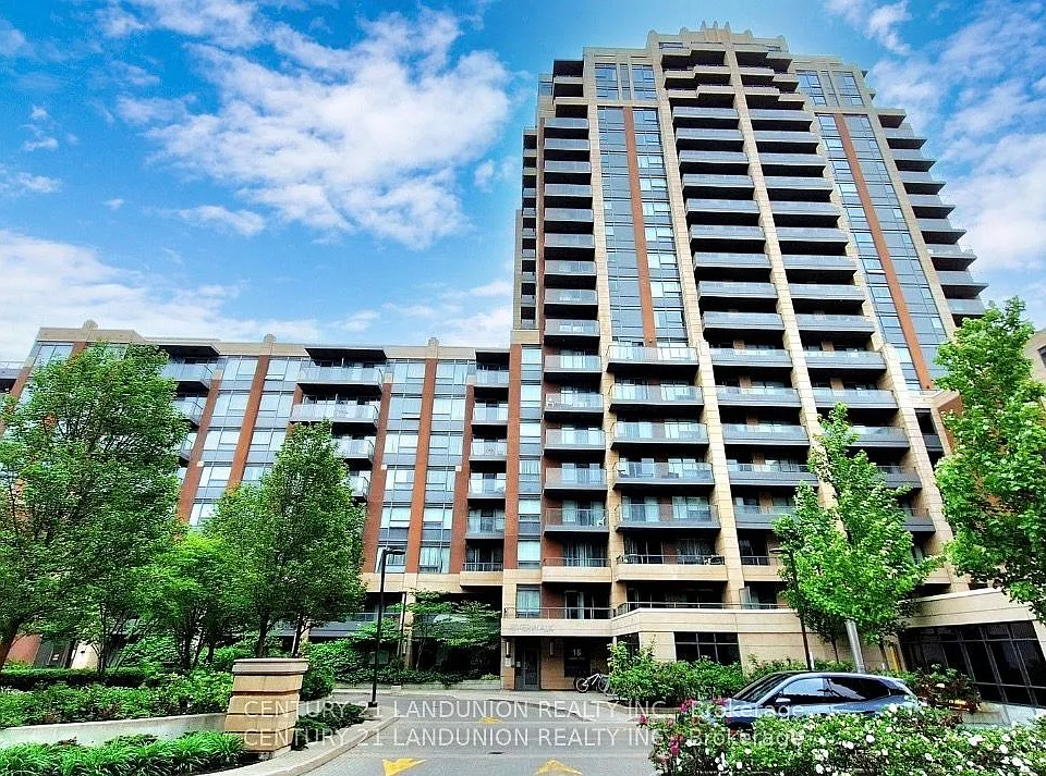 18 Uptown Dr #808