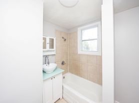 92 Green Hill Pkwy, Worcester, MA