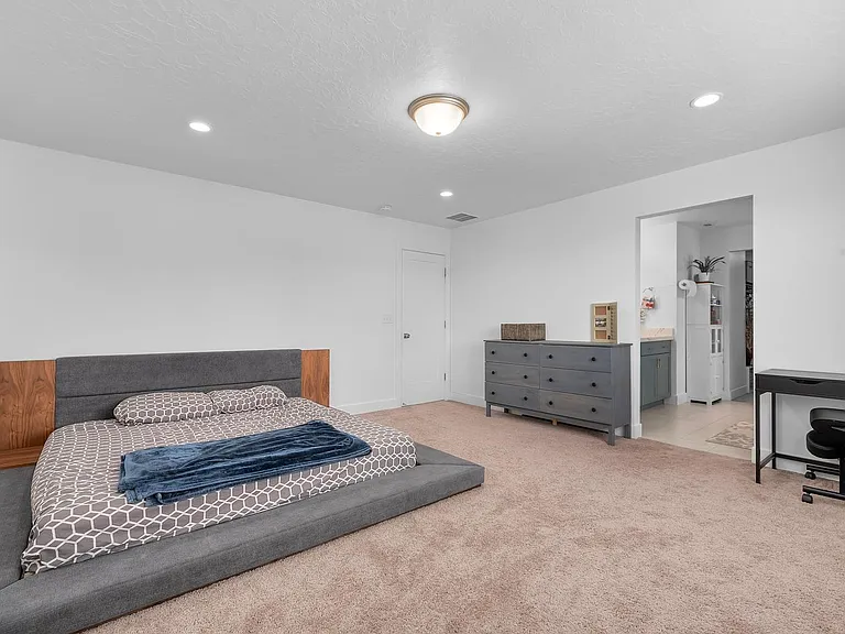 2156 N Wallflower Dr — Photo 19