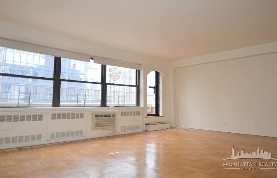 1st image of 1344 1st Ave #18E