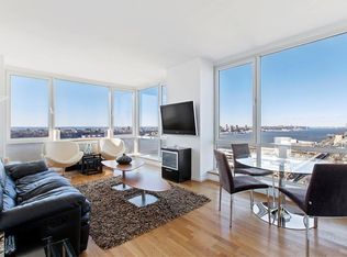 635 W 42nd St #3F1, New York, NY 10036