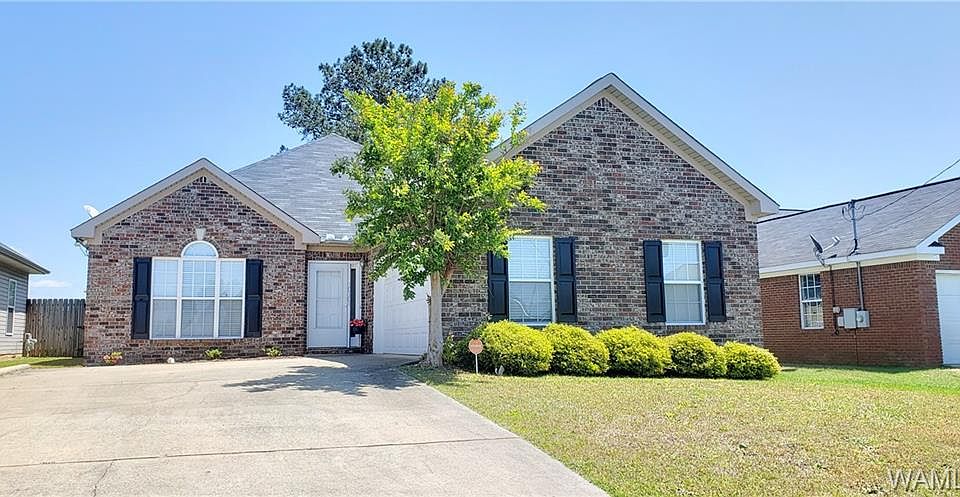 1st image of 10101 Magnolia Village Dr