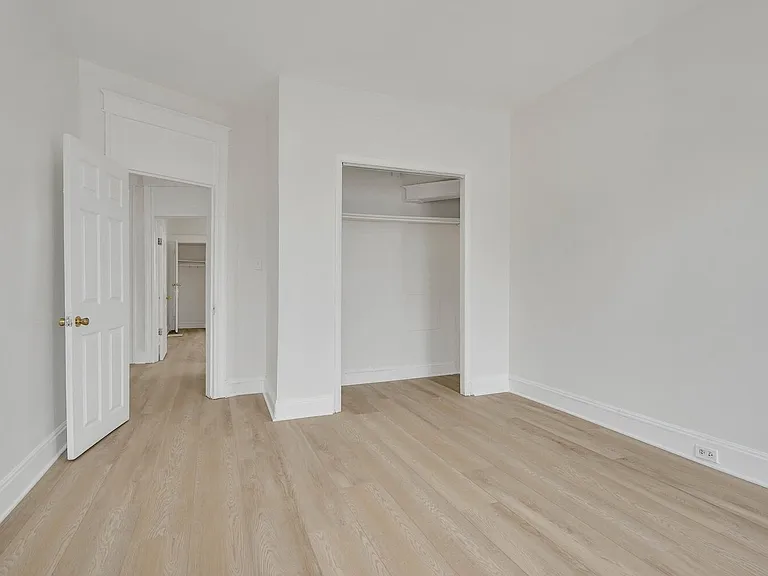 Edmondson Ave — Photo 2