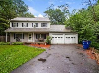 56 E Shore Blvd, Unionville, CT 06085