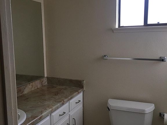 3rd image of 18772 Jami Lee Ln