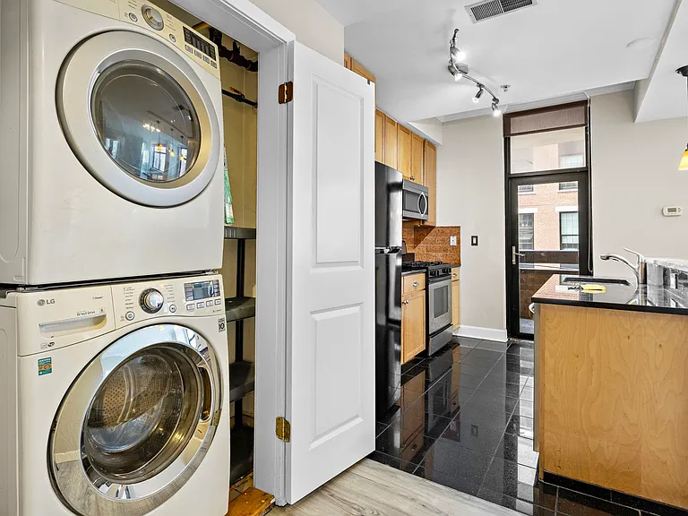 610 Newark St #4E — Photo 14
