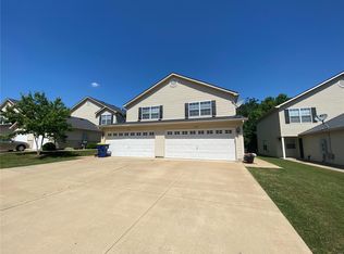 819 Woodside Creek Dr, Festus, MO 63028