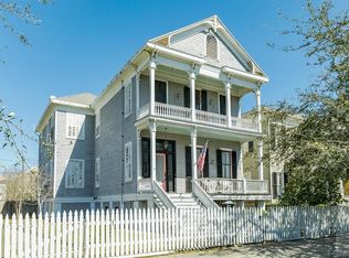 1620 Winnie St, Galveston, TX 77550