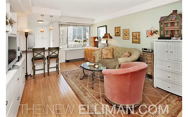 Sold by Douglas Elliman | media 6