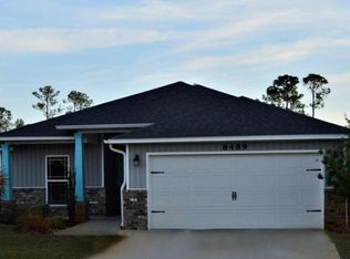 8489 Island Dr, Navarre, FL 32566