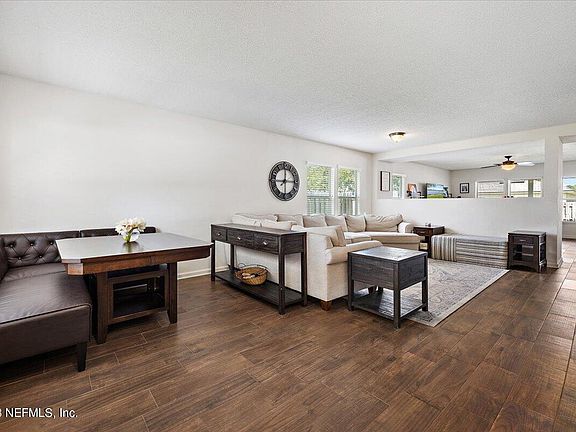 5th image of 1205 WILDFAIR Court
